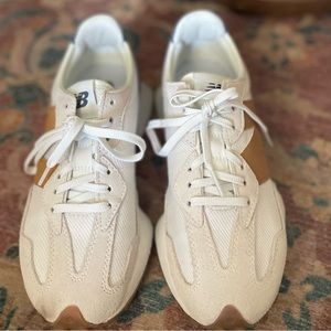 New Balance 327 Casual Womens Sneakers Shoes White Brown Navy size 7